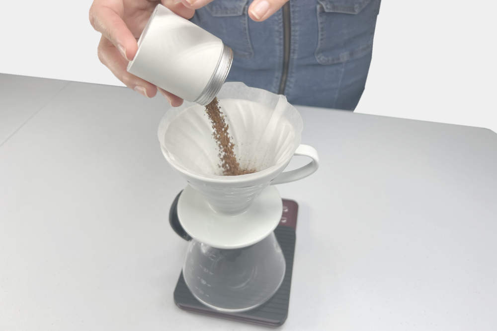 STEP 3. Adding coffee